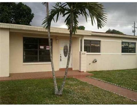 3649 E 10 Ave, Hialeah, FL 33013 photo 1
