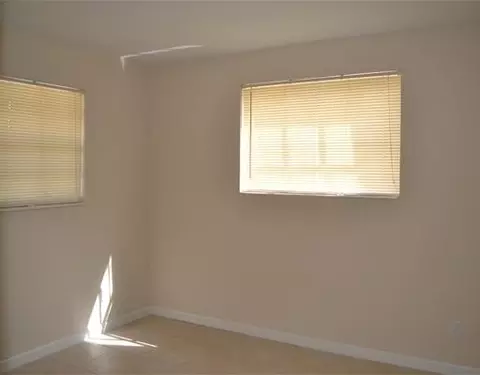 1663 SW 70th Ave, North Lauderdale, FL 33068 photo 8