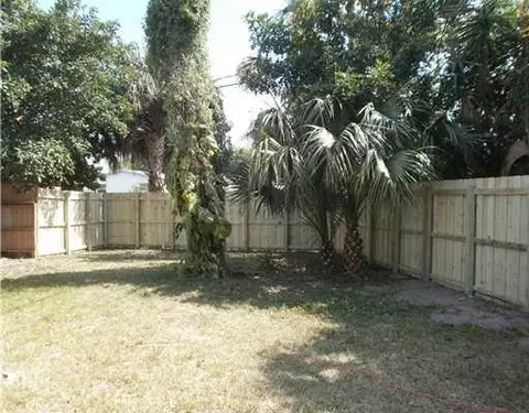 1663 SW 70th Ave, North Lauderdale, FL 33068 photo 14