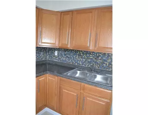 1663 SW 70th Ave, North Lauderdale, FL 33068 photo 3