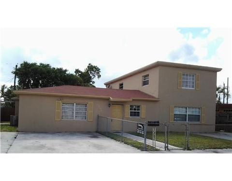 4980 E 8 Ln, Hialeah, FL 33013 photo 1