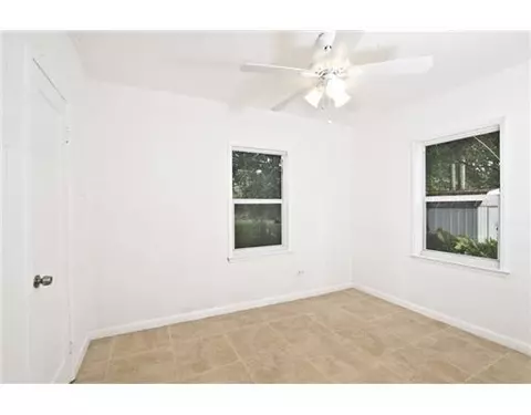 930 NE 108 St, Biscayne Park, FL 33161 photo 3