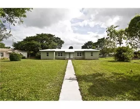 930 NE 108 St, Biscayne Park, FL 33161 photo 7