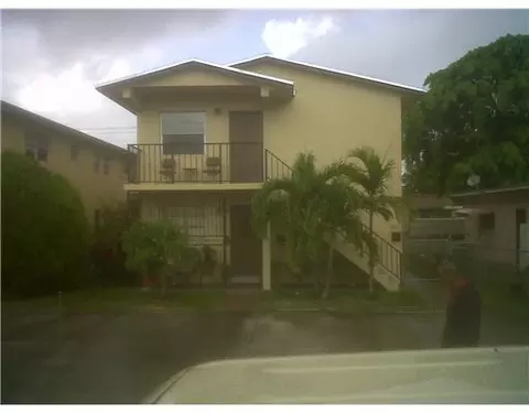 479 E 13 St, Hialeah, FL 33010 photo 1