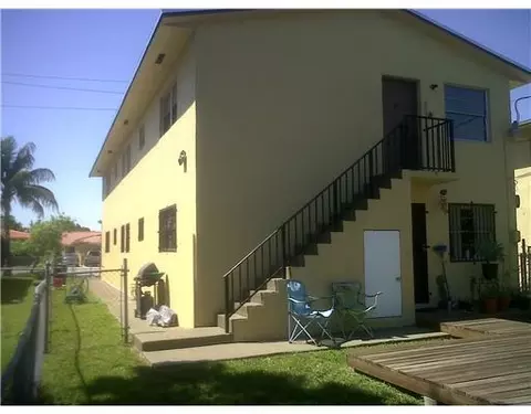 479 E 13 St, Hialeah, FL 33010 photo 2
