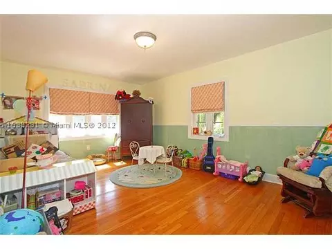 1709 Granada Bl, Coral Gables, FL 33134 photo 4