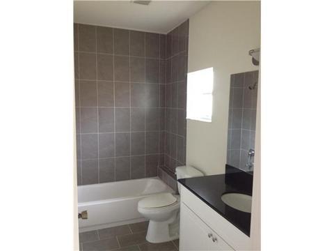 690 E 6 Pl, Hialeah, FL 33010 photo 8