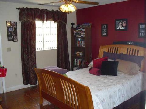 635 W 71 Pl, Hialeah, FL 33014 photo 11