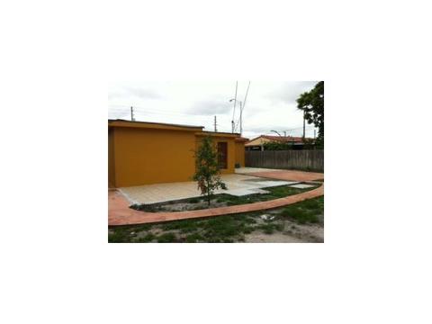 950 E 41 St, Hialeah, FL 33013 photo 12