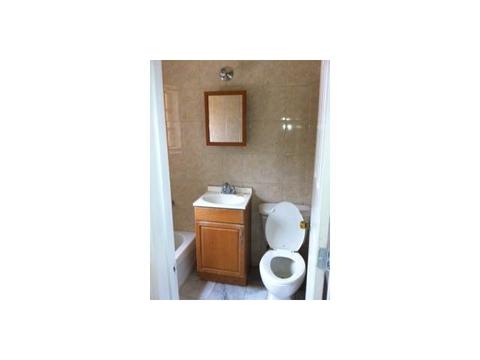 950 E 41 St, Hialeah, FL 33013 photo 4