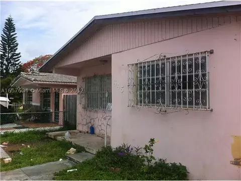 445 E 54 St, Hialeah, FL 33013 photo 1