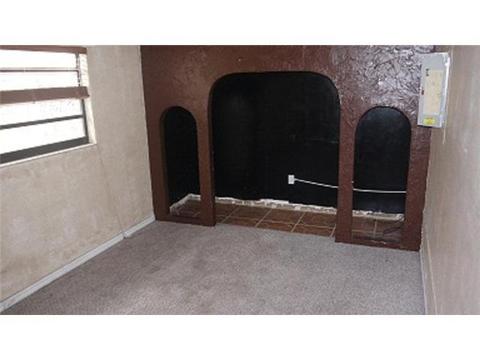 2602 W 71 Pl, Hialeah, FL 33016 photo 6