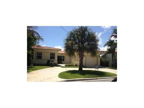 9048 Abbott Ave, Surfside, FL 33154 photo 1