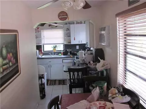 318 E 15 St, Hialeah, FL 33010 photo 14