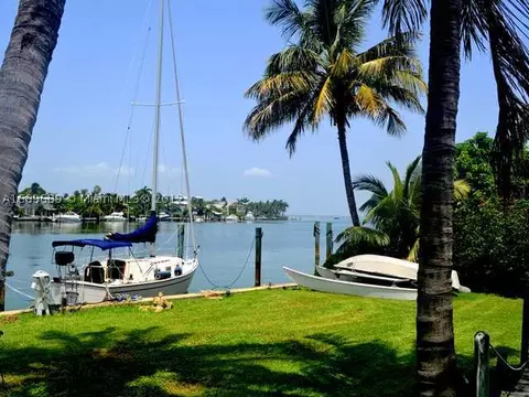 820 Harbor Dr, Key Biscayne, FL 33149 photo 6