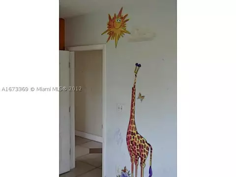 1031 W 55 Pl, Hialeah, FL 33012 photo 7