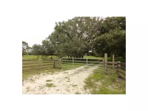 2002 Marshall Field Rd, Other, FL 33935 photo 1