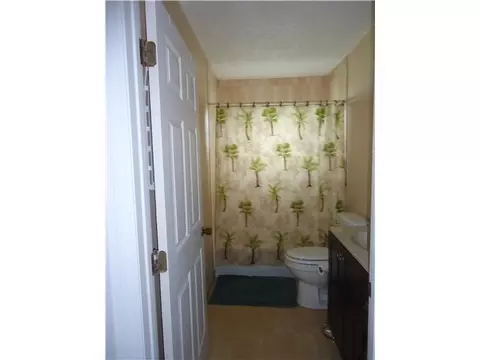 2113 W 5 Ave, Hialeah, FL 33010 photo 4