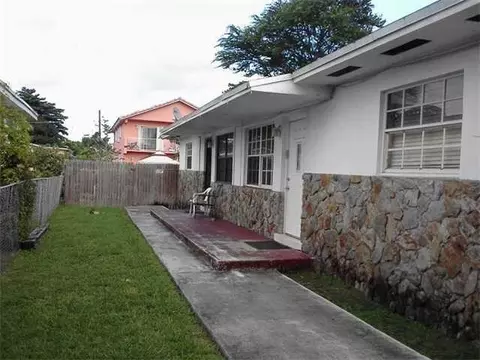2113 W 5 Ave, Hialeah, FL 33010 photo 1