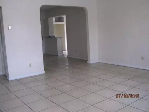 366 E 14 St, Hialeah, FL 33010 photo 2
