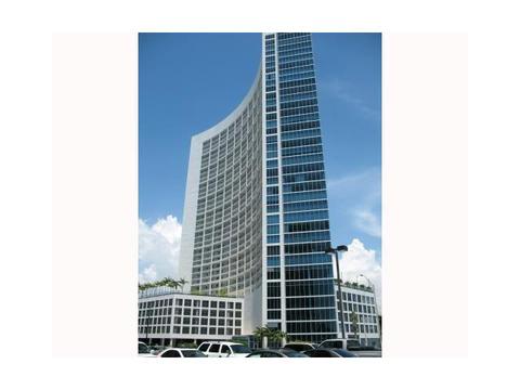 Undisclosed, Miami, FL 33137 photo 2