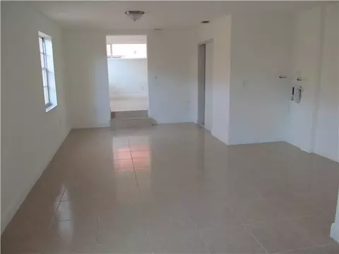 358 E 14 St, Hialeah, FL 33010 photo 14