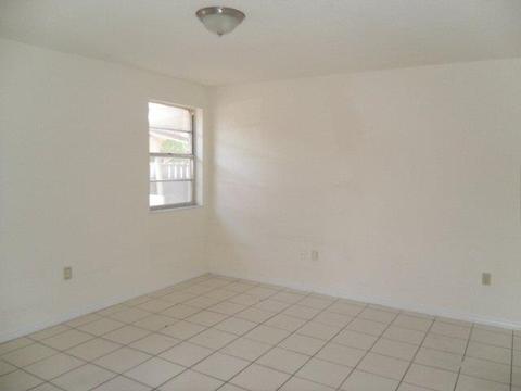4310 E 9 Ct, Hialeah, FL 33013 photo 6