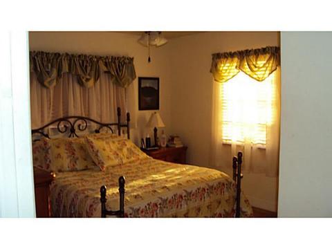 361 E 60 St, Hialeah, FL 33013 photo 12