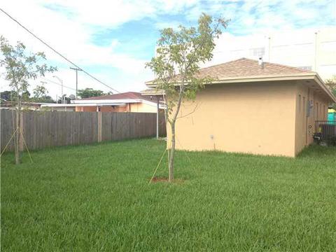 4755 E 4 Ave, Hialeah, FL 33013 photo 11
