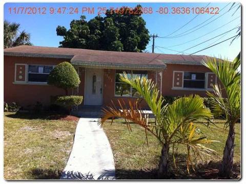5161 E 2 Ave, Hialeah, FL 33013 photo 1