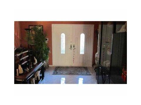 Undisclosed, Hialeah, FL 33018 photo 5