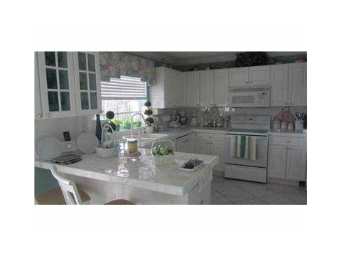 Undisclosed, Hialeah, FL 33018 photo 6