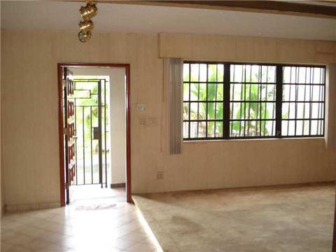 448 W 12 Pl, Hialeah, FL 33010 photo 3