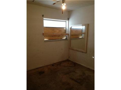 2634 W 8 Ct, Hialeah, FL 33010 photo 9