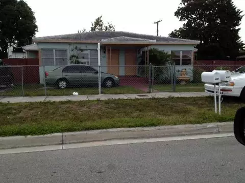 814 E 22 St, Hialeah, FL 33013 photo 1