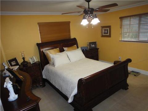 Undisclosed, Hialeah, FL 33014 photo 16