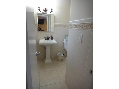 Undisclosed, Hialeah, FL 33014 photo 17