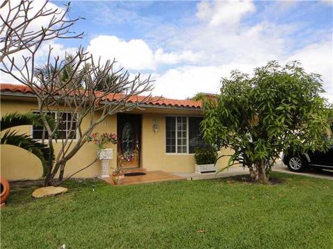 Undisclosed, Hialeah, FL 33014 photo 1