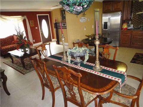 Undisclosed, Hialeah, FL 33014 photo 9