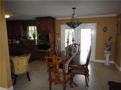 Undisclosed, Hialeah, FL 33014 photo 10
