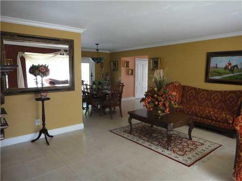 Undisclosed, Hialeah, FL 33014 photo 5