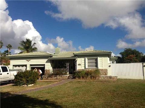 457 Deer Rn, Miami Springs, FL 33166 photo 1