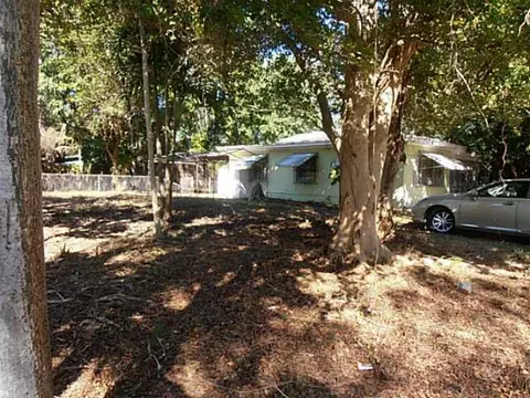 697 NE 68 St, Miami, FL 33138 photo 4