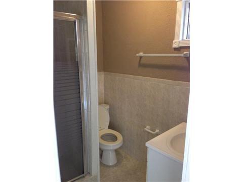 568 E 35 St, Hialeah, FL 33013 photo 9