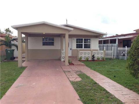 568 E 35 St, Hialeah, FL 33013 photo 1