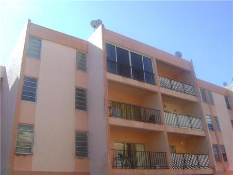1900 W 68 St #A401, Hialeah, FL 33014 photo 2