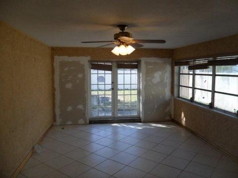 220 E 58 St, Hialeah, FL 33013 photo 5
