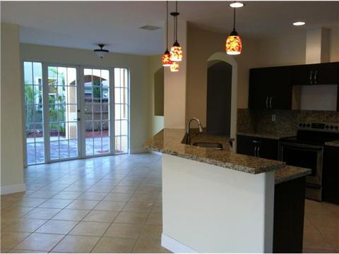 1102 SW 149 Pa, Miami, FL 33194 photo 2