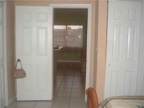 Undisclosed, Hialeah, FL 33012 photo 9