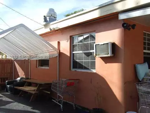 Undisclosed, Hialeah, FL 33010 photo 13